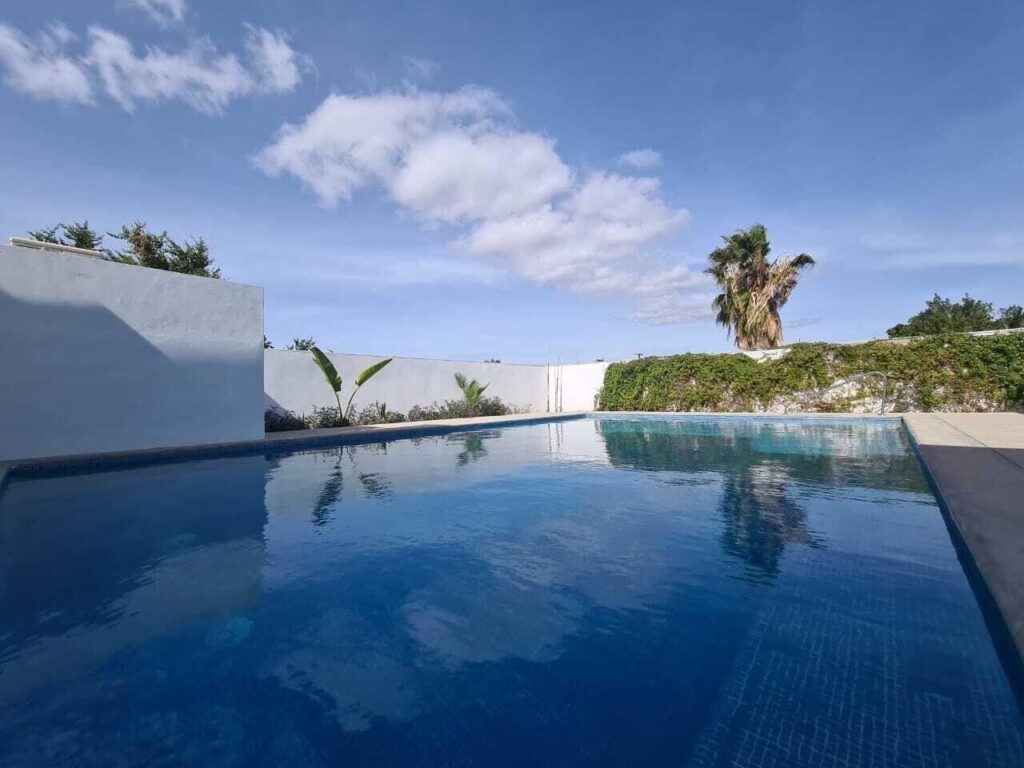 Contact us via WhatsApp message. 📞  (52) 624 157 2988alfonsocasarez@terrenosycasasloscabos.com

House for rent in Los Cabos